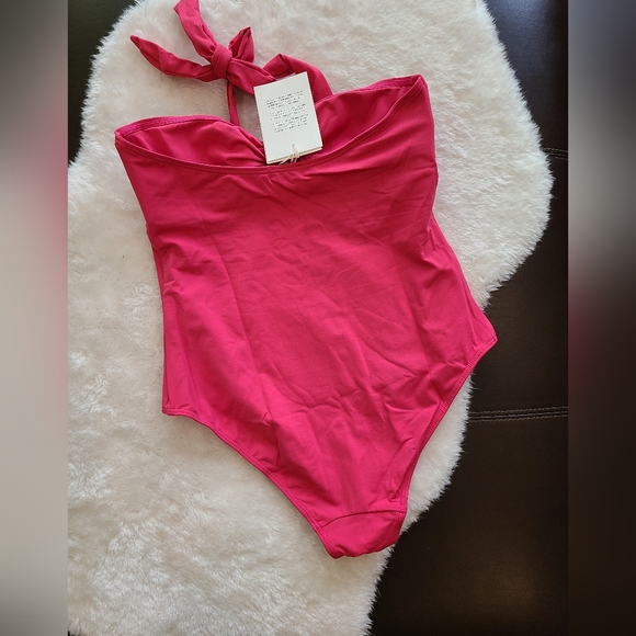 Sezane Swimsuit - Picture 4 of 8